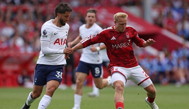 Rodrigo Bentancur es titular en el Tottenham en el encuentro ante el Nottingham Forest por la Premier League
