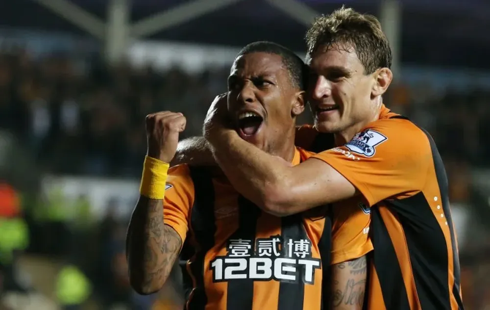 Abel Hernández marcó para el Hull