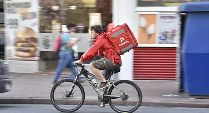Murro envió proyecto para que apps sean responsables ante accidentes de repartidores