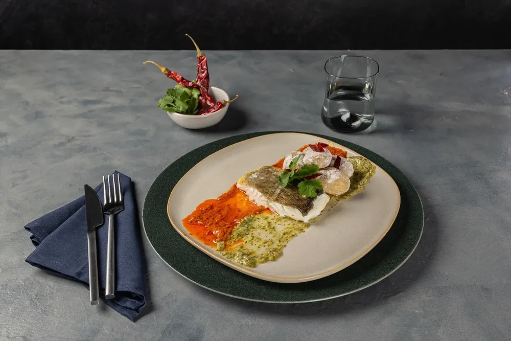 Plato elaborado con bacalo salvaje skrei noruego.