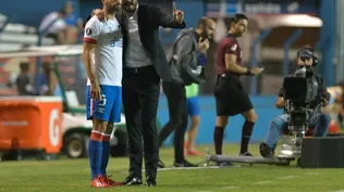 Con tres volantes el equipo de Munúa mejoró y encontró el gol del triunfo