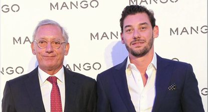 El fallecido creador de Mango, Isak Andic, con su hijo Jonathan, actual vicepresidente del consejo.