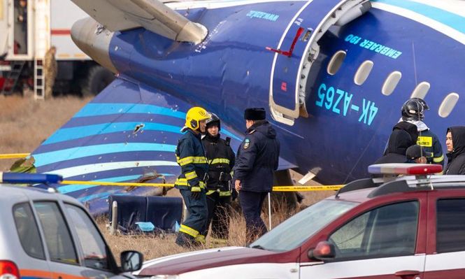 Aerolínea de Azerbaiyán culpa de la caída del avión en el que murieron 38 personas a una interferencia externa