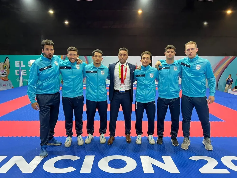 La selección uruguaya de karate cumplió gran actuación en Asunción