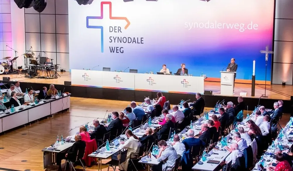 los participantes se pronunciaron mayoritariamente por la posibilidad de bendecir a parejas del mismo sexo a partir de 2026 en toda Alemania