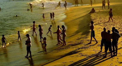 brasil empieza a flexibilizar la cuarentena pero las muertes pasan de 50.000
