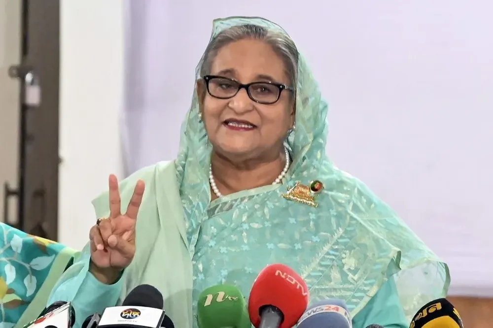 Estoy haciendo todo lo posible para garantizar que la democracia continúe”, dijo Sheikh Hasina, que lleva 15 años en el poder .