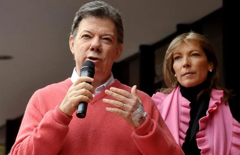 Colombia- El presidente de Colombia, Juan Manuel Santos a su salida del hopital