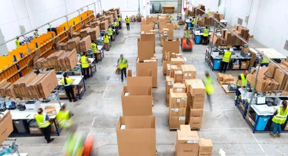 El Observador | mozo-almacen-trabajando-cajas-1200-675.webp