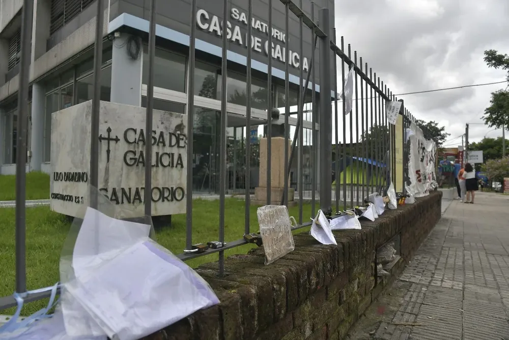 El 1° de abril se culminará el traslado de socios y funcionarios de Casa de Galicia a cinco mutualistas