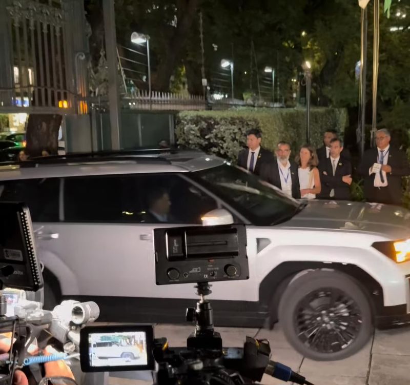 Polémica por la camioneta de Orsi: qué dice la ley de ética pública que prohíbe "obsequios" o "ventajas"