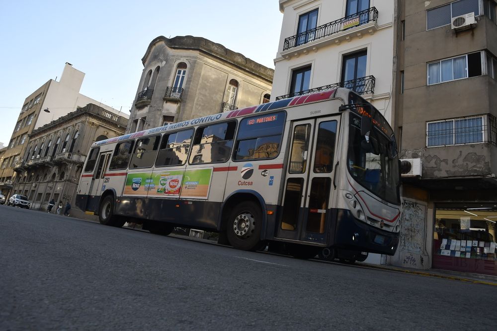 Un chofer de ómnibus fue agredido este sábado
