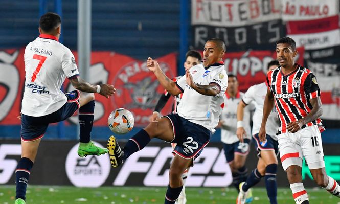 Diego Zabala de Nacional por Copa Libertadores ante São Paulo 