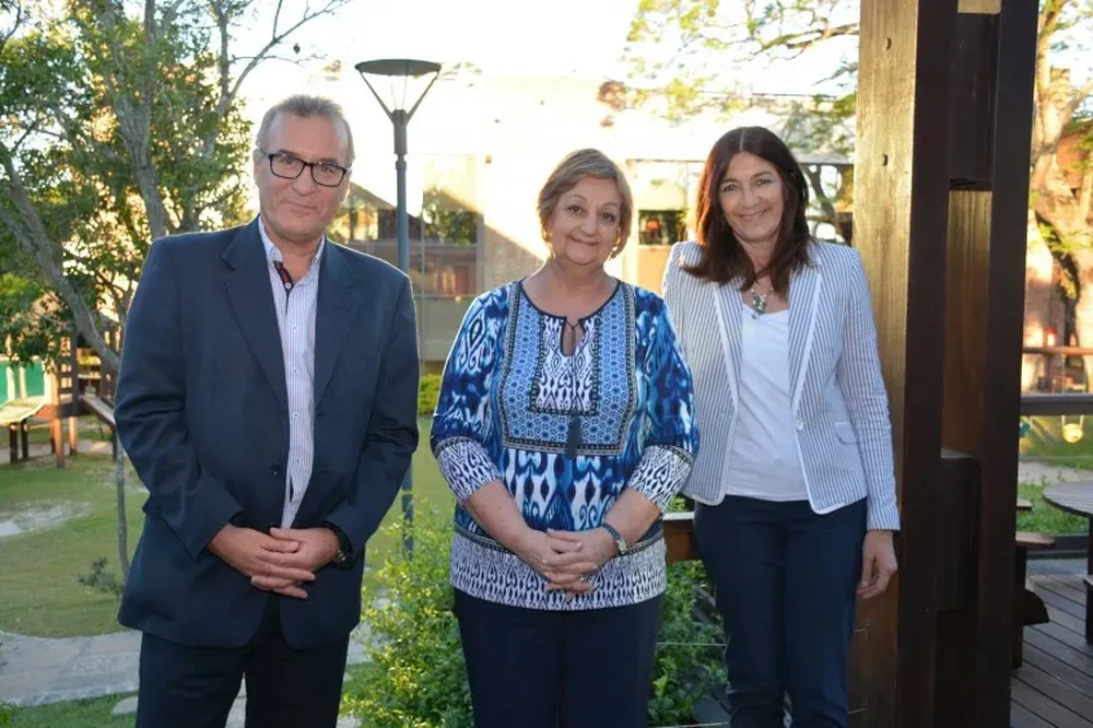 Carlos Fagetti, Liliam Kechichian y Hyara Rodríguez