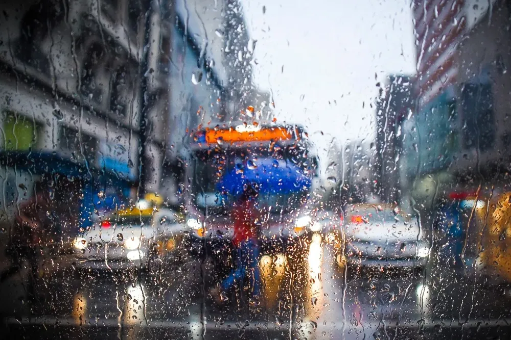 Inumet emitió alerta amarilla por lluvias y tormentas