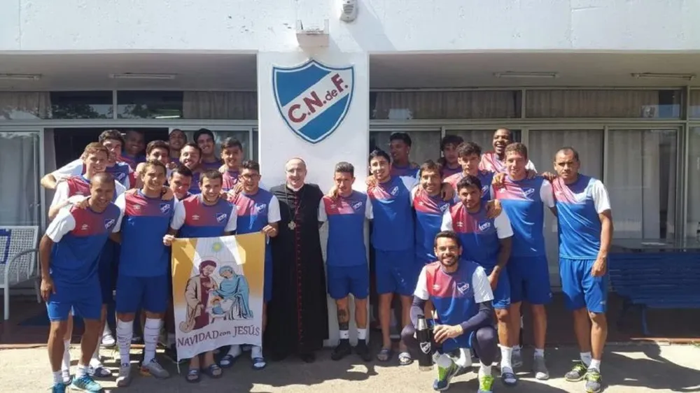 Sturla junto al plantel tricolor