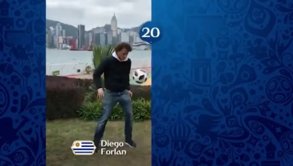 Forlán en el video de la FIFA