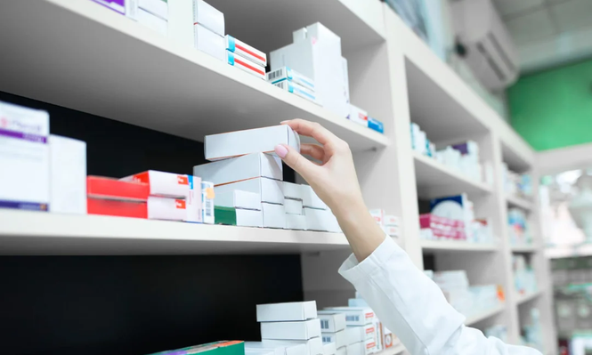 Urgente: la ANMAT prohíbe la venta de medicamentos, shampoo y productos cosméticos, ¿cómo reconocer las marcas?