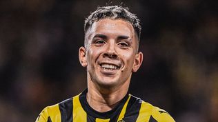 Leonardo Fernández disfrutando de su golazo con Peñarol ante Liverpool