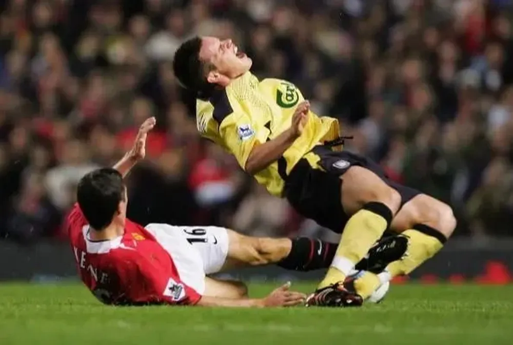 Roy Keane en acción