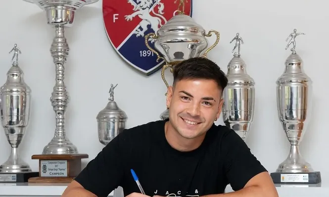 Jhonatan Lima en Albion