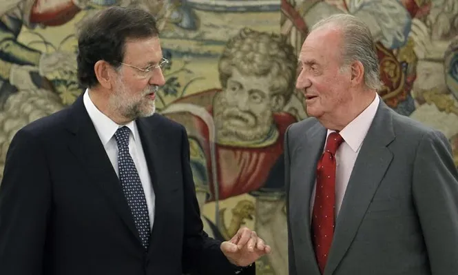 El presidente español y el monarca se reuniones ayer y hablaron de la crisis.