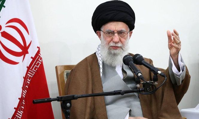 Irán amenaza con medidas jurídicas y políticas contra Argentina tras el pedido de captura de Khamenei por el atentado a la AMIA