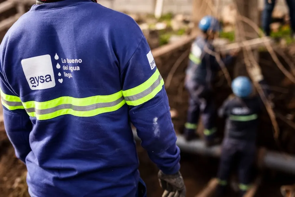 Las tarifas de AySA aumentaron 209% y comenzarán a ajustarse por inflación y salarios