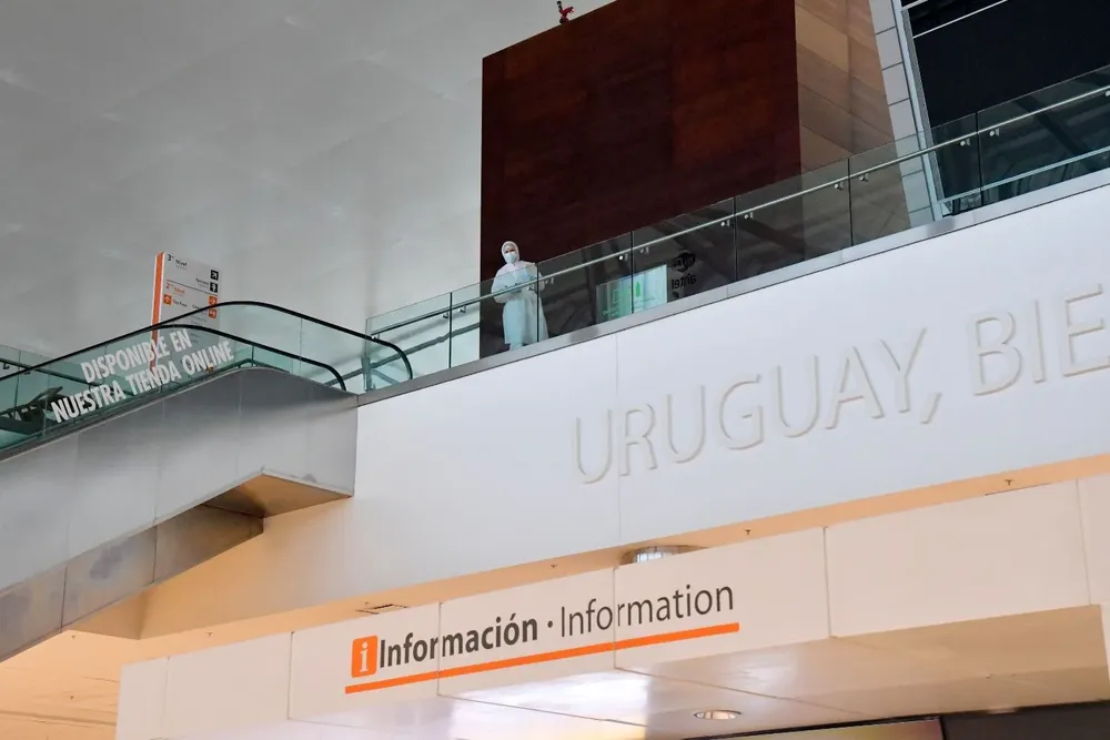 Calificadora proyecta recuperación gradual del negocio desde 2022.