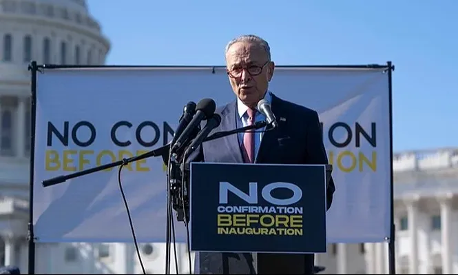 Chuck Schumer, líder demócrata en la Cámara de Senadores, logró un acuerdo con el jefe republicano de la Cámara de Representantes.