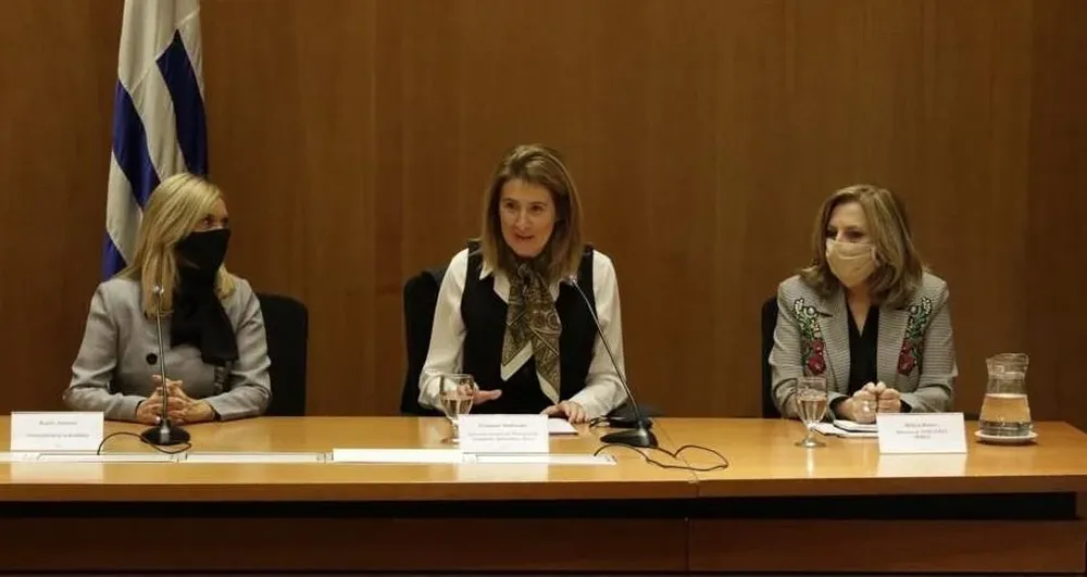 Beatríz Argimón, Fernanda Maldonado y Mónica Bottero en la presentación del PNG Agro.