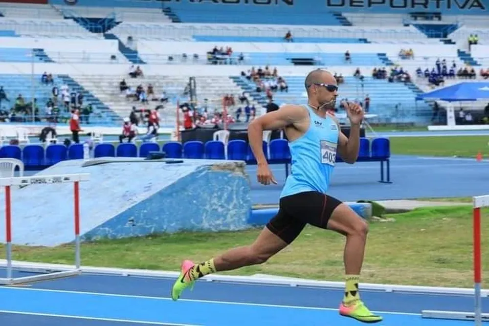 Andrés Silva fue bronce en el Sudamericano de Atletismo de Guayaquil