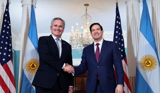 Quirno recibió el agradecimiento de Marco Rubio por el apoyo argentino tras la captura de Maduro