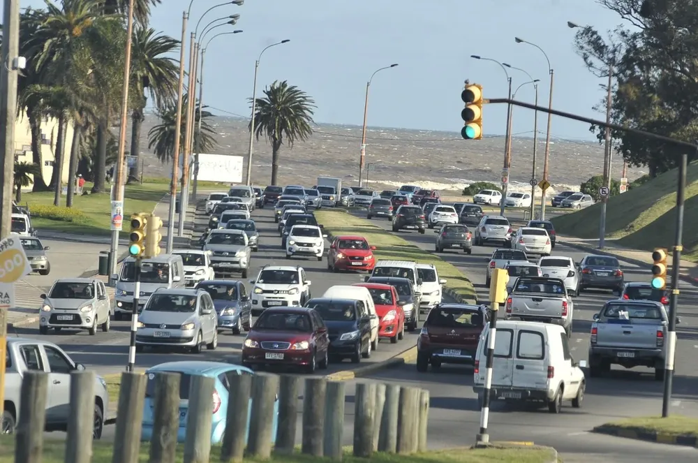 La actual legislación marca que todos los autos de 2002 en adelante están obligados a empadronarse en el lugar de residencia o trabajo de su propietario