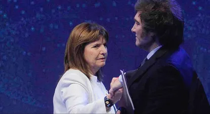 Frío cruce entre Bullrich y Milei durante el debate presidencial.