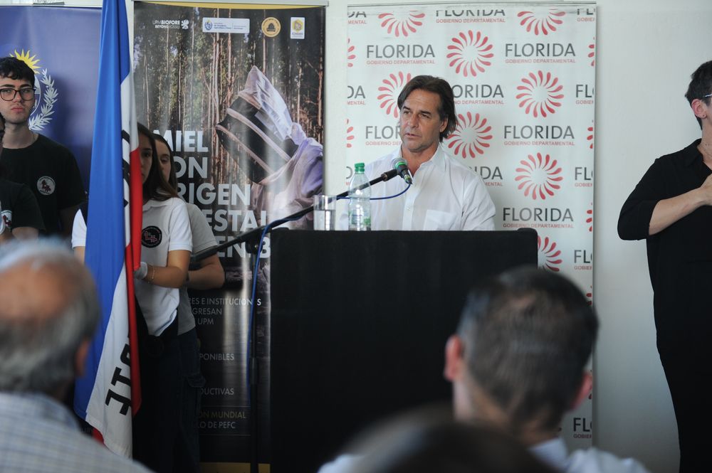 Acto inaugural de la zafra de miel.