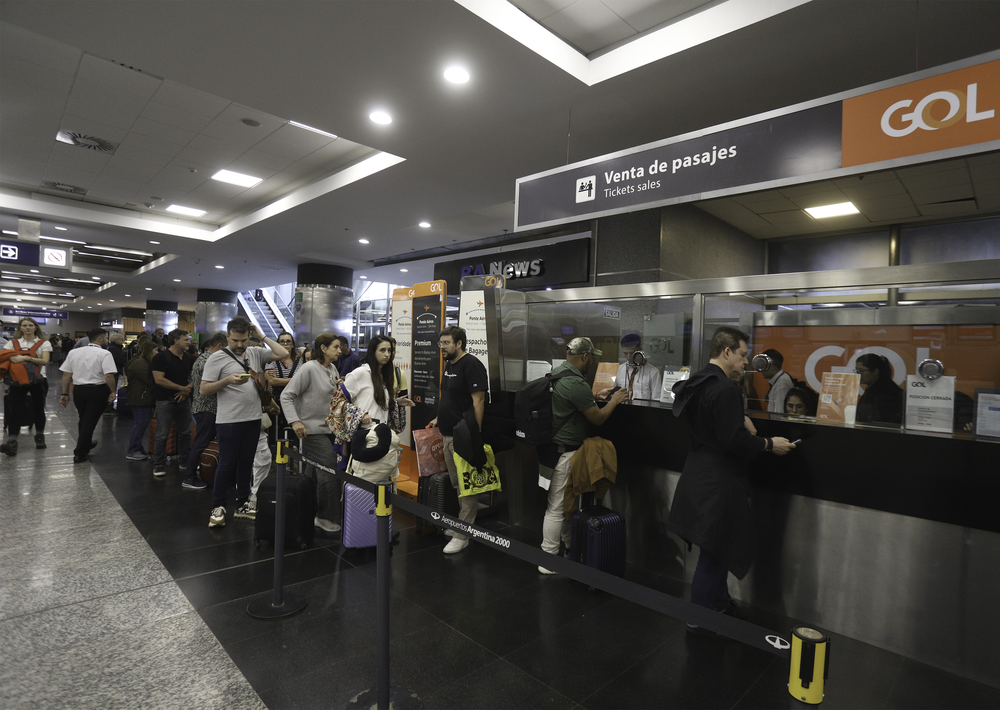 Los despidos en Intercargo reavivan las demoras y cancelaciones de vuelos en Aeroparque. Foto: NA