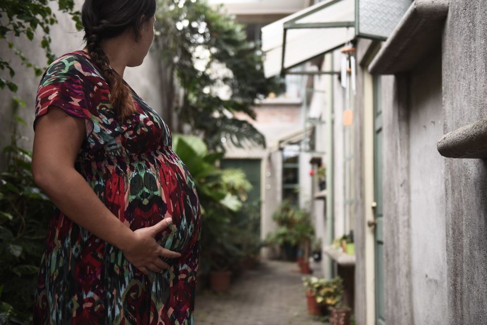 América Latina sigue presentando altos índices de embarazo adolescente, especialmente en comunidades indígenas, rurales y de bajos recursos.