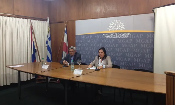 Zorrilla de San Martín y Hill en la Sala Schwedt del MGAP