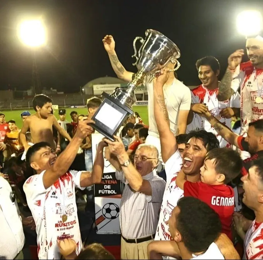 Cabrera defendió al club Ceibal