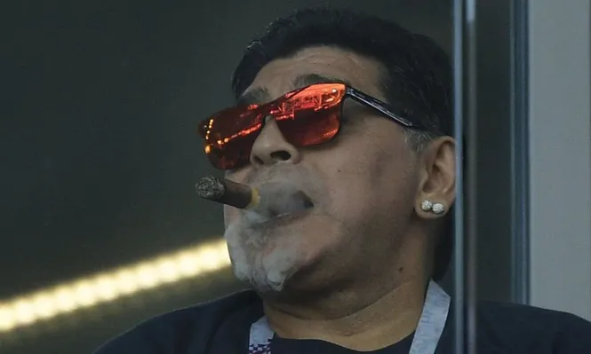 Maradona quiere estar en fórmula presidencial con Cristina Fernández