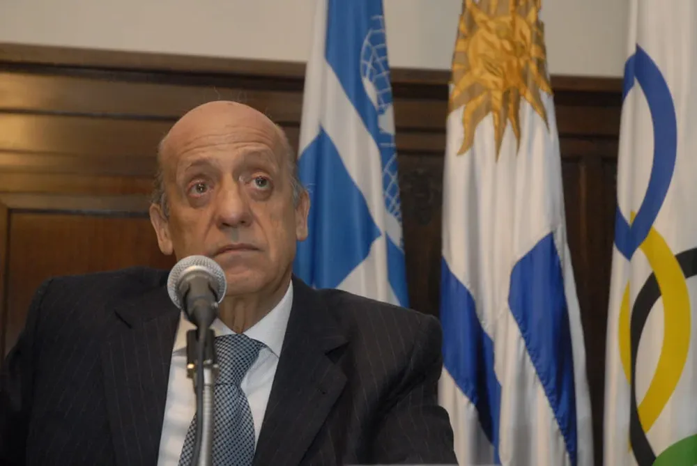 Julio César Maglione, presidente de la FINA y del Comité Olímpico Uruguayo