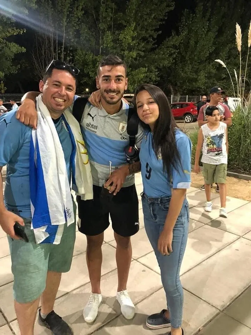 Con Nelson, un amigo que le dejaron sus tiempos de feriante