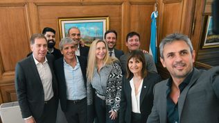 Karina Milei avanza contra Luis Caputo.