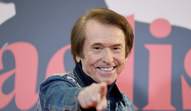 Raphael vuelve a los escenarios con Raphaelísimo en el Icónica Fest en Sevilla.