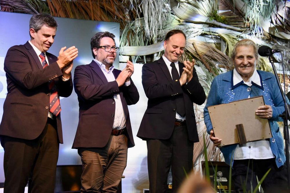Las Rurales: homenaje a Felipa Muriel Aparicio.