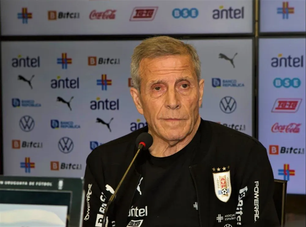 Tabárez en conferencia