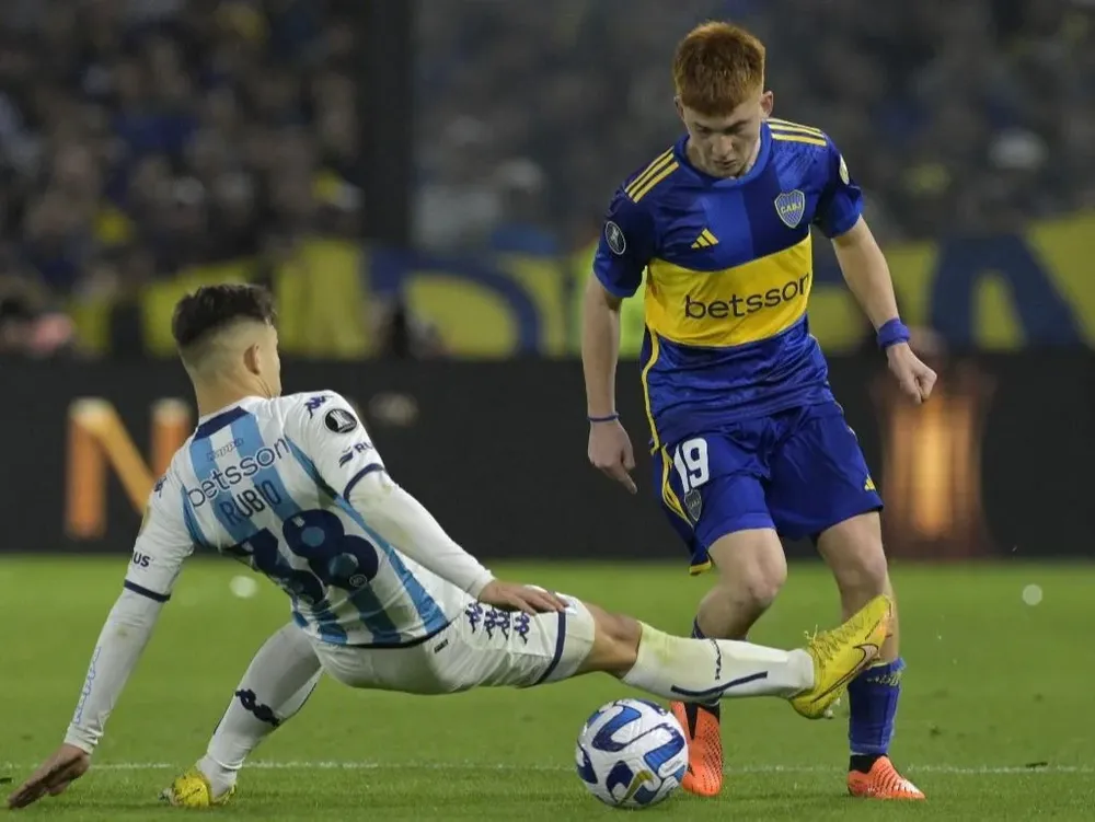 Valentín Barco tiene una lesión muscular y es difícil que llegue a la revancha con Racing