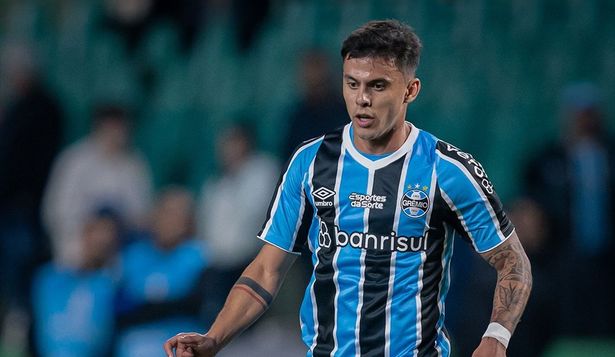 Felipe Carballo en su regreso a Gremio tras su lesión