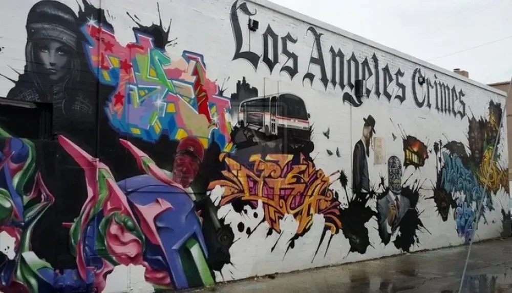 Una tradición angelina es protestar a todo color en la pared